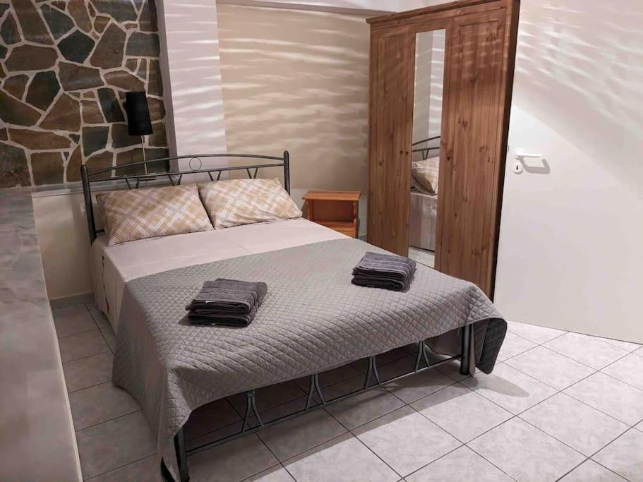 Lemon Tree Apartment *