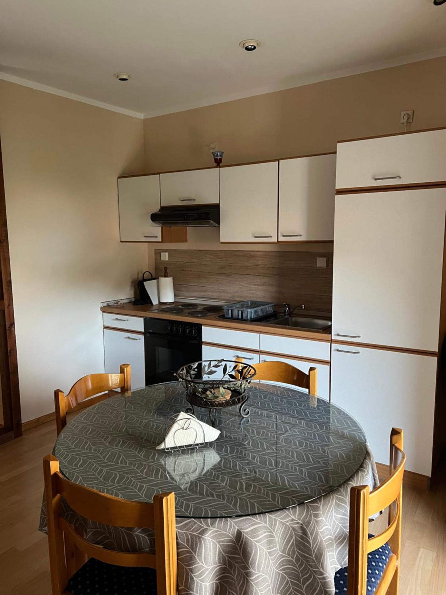 Lemon Tree Apartment